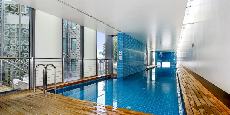 13 1802 Pool