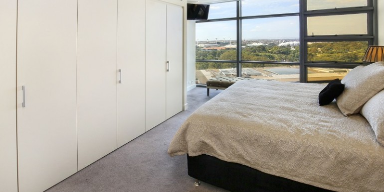 9 1802 Bedroom 1